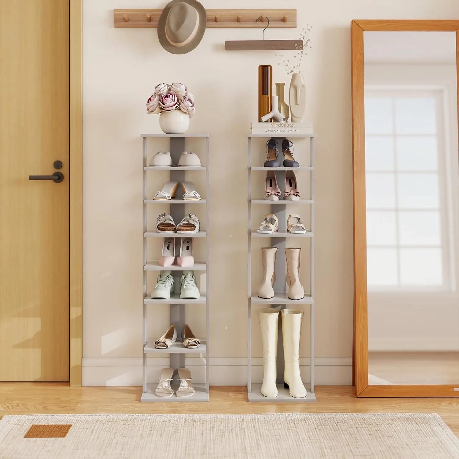 Graues 8-stufiges Holz Schuhregal mit offenen Fächern für Schuhe und Deko, höhenverstellbar, ideal für den Flur.