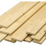 Stapel Glattkantbretter aus Fichte/Tanne, gehobelt und gefast, 19x74x3000 mm.