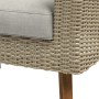 Detailansicht: Beige Wicker-Geflecht und Sitzkissen des Sofa-Lounge-Sets Borup. Gartenmöbel mit Rattanrahmen.