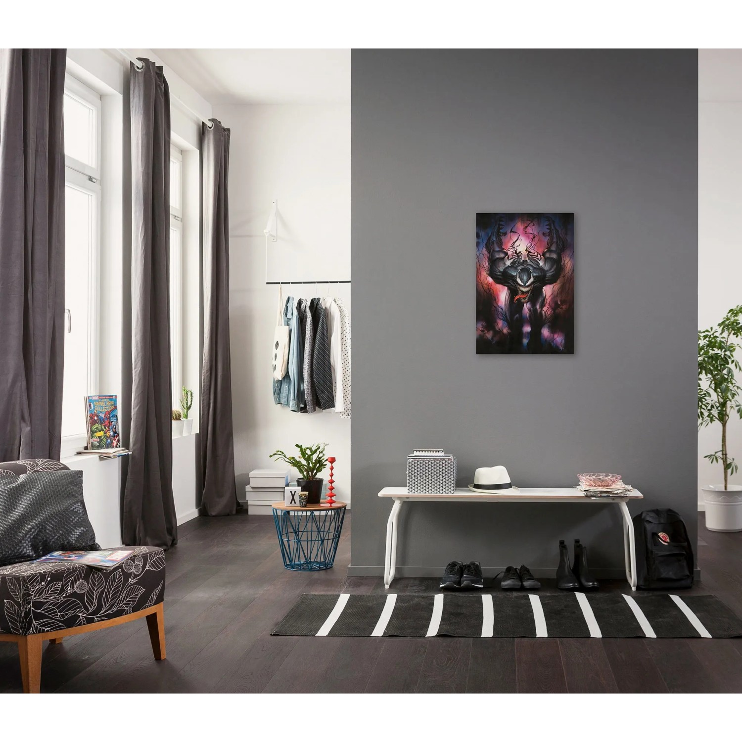 Komar Keilrahmenbild Marvel Venom Attack, 40x60 cm, im modernen Wohnraum.