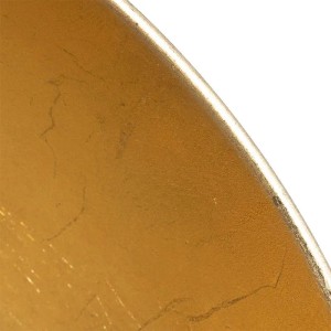 Detailaufnahme des goldenen Lampenschirms der QAZQA Tischlampe Magnax.