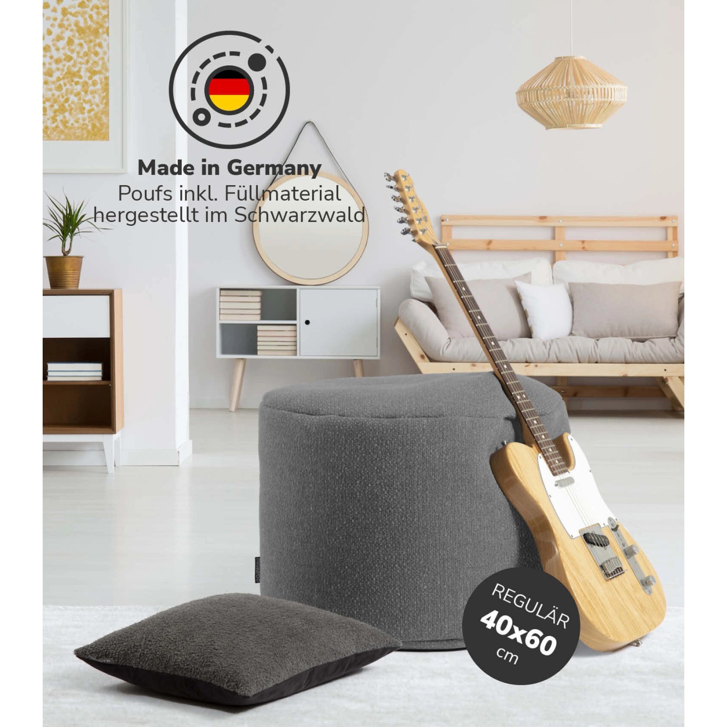 Grauer mokebo Pouf Hocker/Sitzhocker aus Recyclingstoff mit Kissen in Wohnraum.
