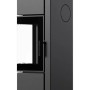 Schwarzer ILDNORD Eck-Kaminofen ODYN M mit 8 kW Leistung.