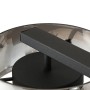 Detailaufnahme: Schwarze Lucande LED Pendelleuchte Martis mit Rauchglas-Schirm.