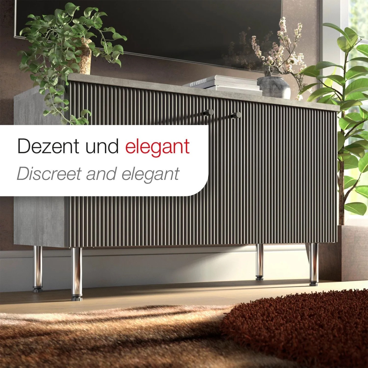 Glänzender SOTECH Möbelfuß LIMA aus poliertem Chrom, zylindrisch, unter einem modernen Sideboard. Ideal für Möbelbeine.