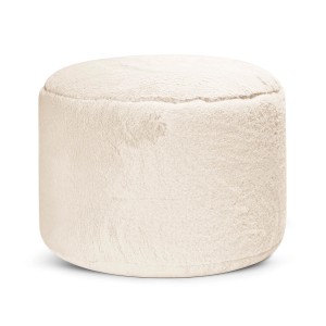 Beiger, runder mokebo Pouf aus Kunstfell. Flauschiger Hocker für den Innenbereich.