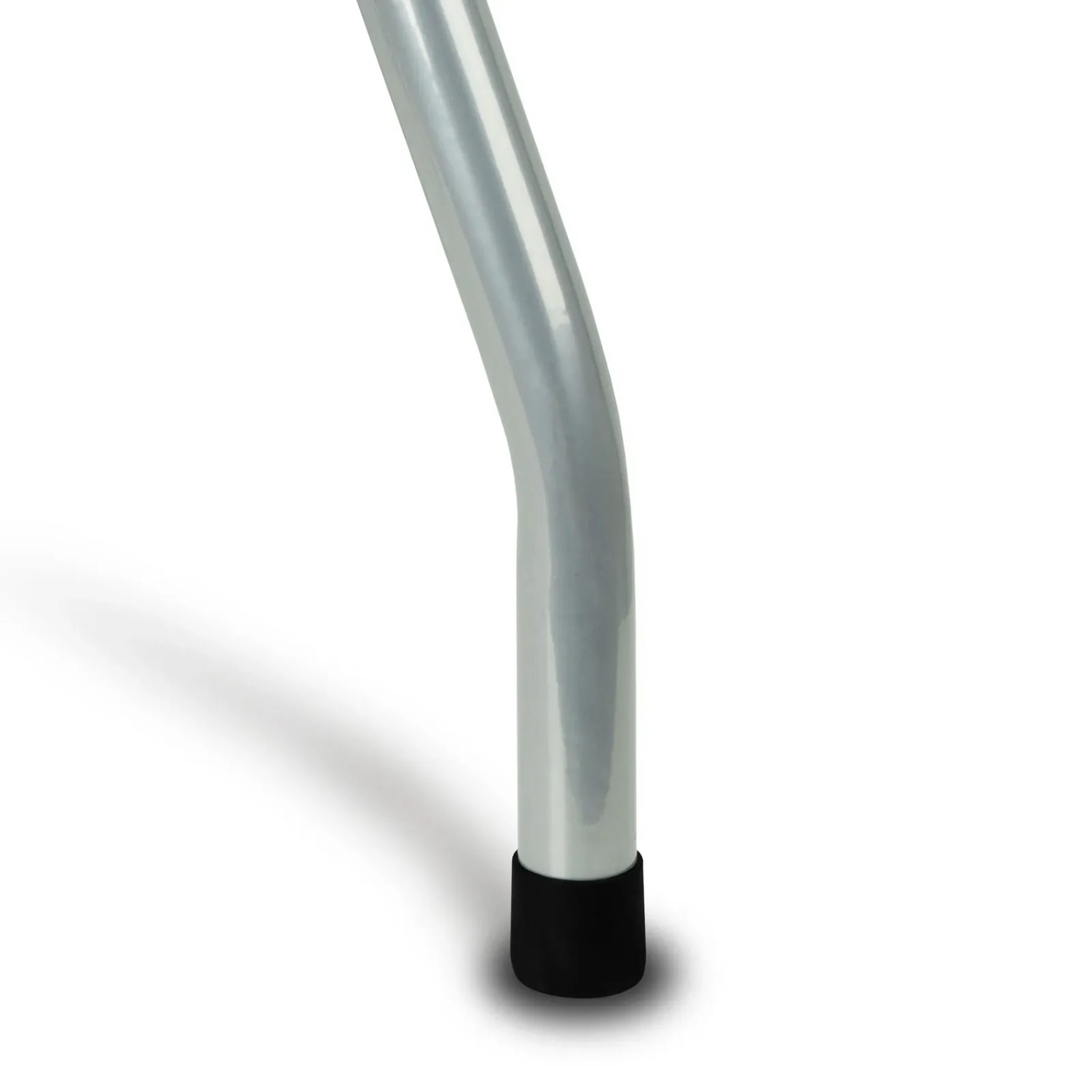 Detailaufnahme Standfuß der EBERTH Getreidemühle mit rutschfestem Fuß.