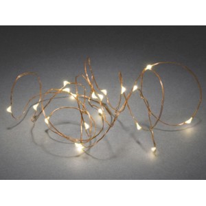 Konstsmide Micro LED Lichterkette mit 20 warmweißen LEDs und kupferfarbenem Draht für den Innenbereich.