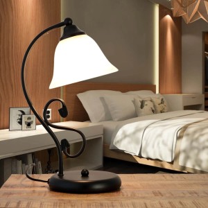 Schwarze EASYLIGHT Tischleuchte im Landhausstil mit weißem Glasschirm, 38 cm hoch.