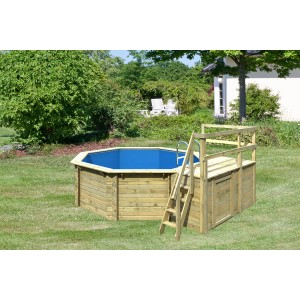 Karibu Holzpool Modell 1 C KDI mit Leiter und blauem Innenbecken im Garten.