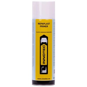 Innotec Repaplast Primer Sprühdose 500 ml. Weiß-gelbe Dose mit Auto-Symbol für Kunststoff-Grundierung.