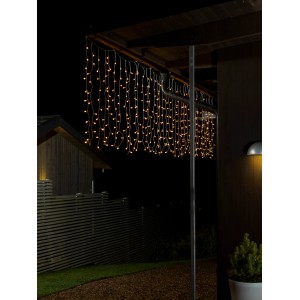 Konstsmide LED Lichtervorhang mit 400 warmweißen Globes für Innen und Außen.