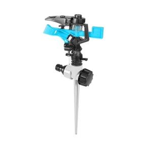 Impulsregner mit blauem Kopf und Metall-Erdspieß für Gartenbewässerung, 360° einstellbar.