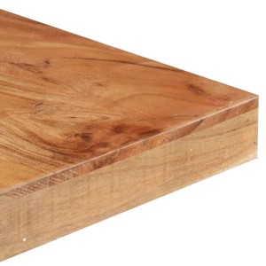 Detailansicht: Akazienholz-Esstisch mit gebleichtem Finish, Tischplatte aus Massivholz.