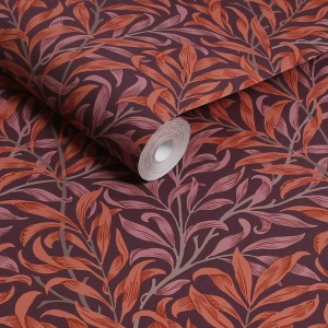William Morris Vliestapete Willow Bough lila: Detailansicht des Blätter-Designs.