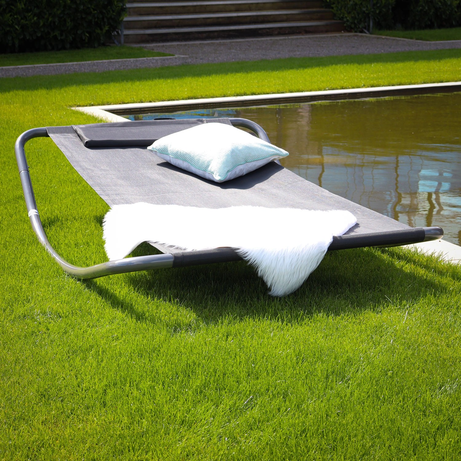 AMANKA XXL Gartenliege 200 x 130 x 32 cm Grau kaufen bei OBI