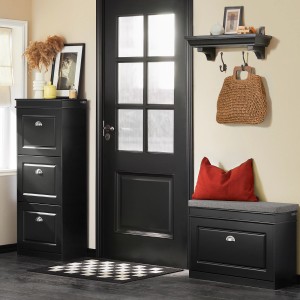 Schwarzer SoBuy Schuhkipper mit Sitzkissen FSR82-K-SCH im Flur.