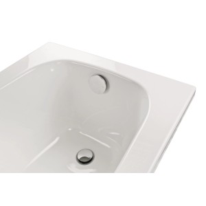 Detailaufnahme der weißen Calmwaters Badewanne 170x75 cm mit Ablaufgarnitur.