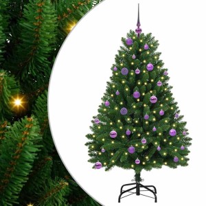 Grüner künstlicher Weihnachtsbaum 150 cm mit warmweißen LEDs, lila Kugeln und schwarzem Metallständer.