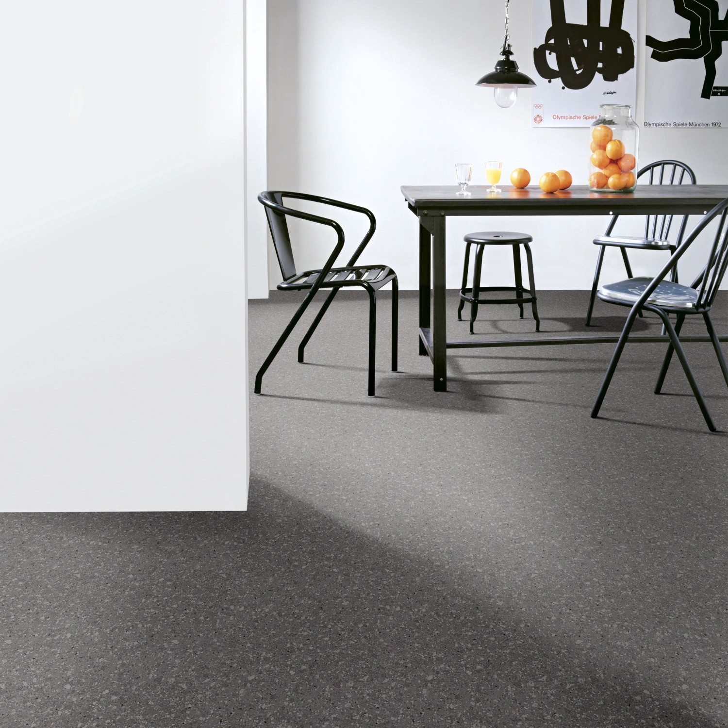 Revêtement Sol PVC Oakland Aspect Bois Granit Noir - 13,90€/m² - Largeur 2m