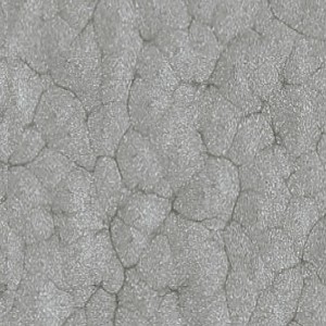 Detailaufnahme: Silbergrauer Hammerschlag-Effekt des Hammerite Metall-Schutzlack-Sprays.
