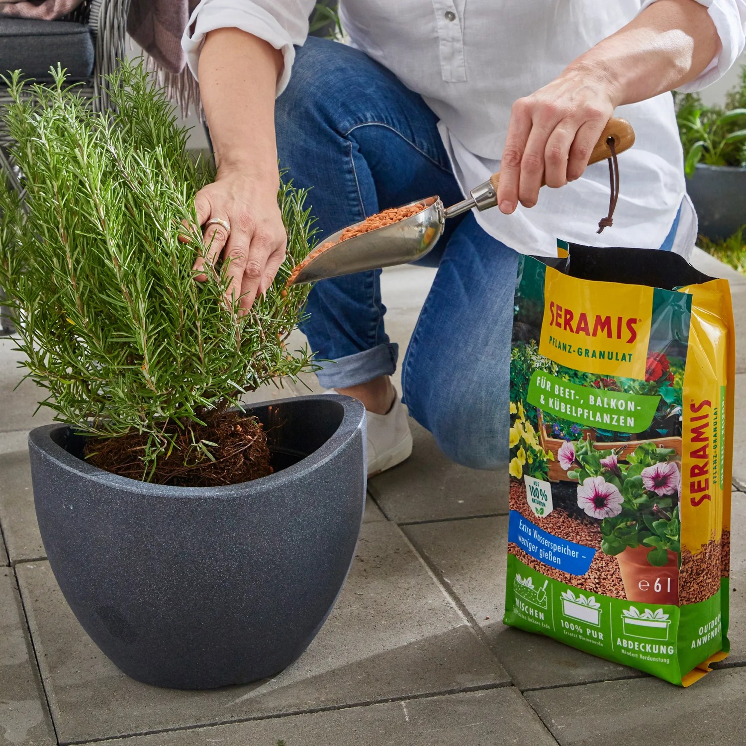 Seramis Outdoor-Granulat für Beet-, Balkon- und Kübelpflanzen 12,5 l kaufen bei OBI