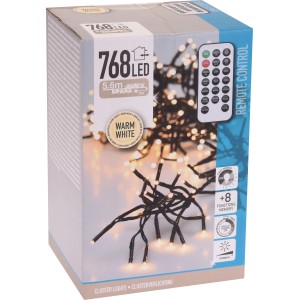 Verpackung der LED Lichterkette Cluster mit 768 warmweißen LEDs für innen und außen.