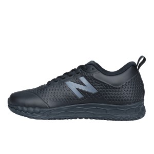 Schwarzer New Balance 906 SR Damen Berufsschuh mit rutschfester Sohle.