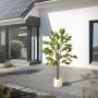 Künstlicher Orangenbaum 160 cm aus Kunststoff mit grünen Blättern und orangefarbenen Früchten im weißen Topf auf Terrasse.