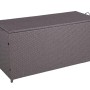 Braune DELUKE Auflagenbox VERA aus Kunststoffgeflecht für Garten, Terrasse oder Balkon.