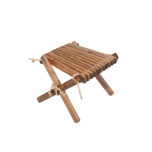 Jardinion Abstelltisch aus Kiefernholz, brauner Beistelltisch, klappbar für Garten und Balkon.