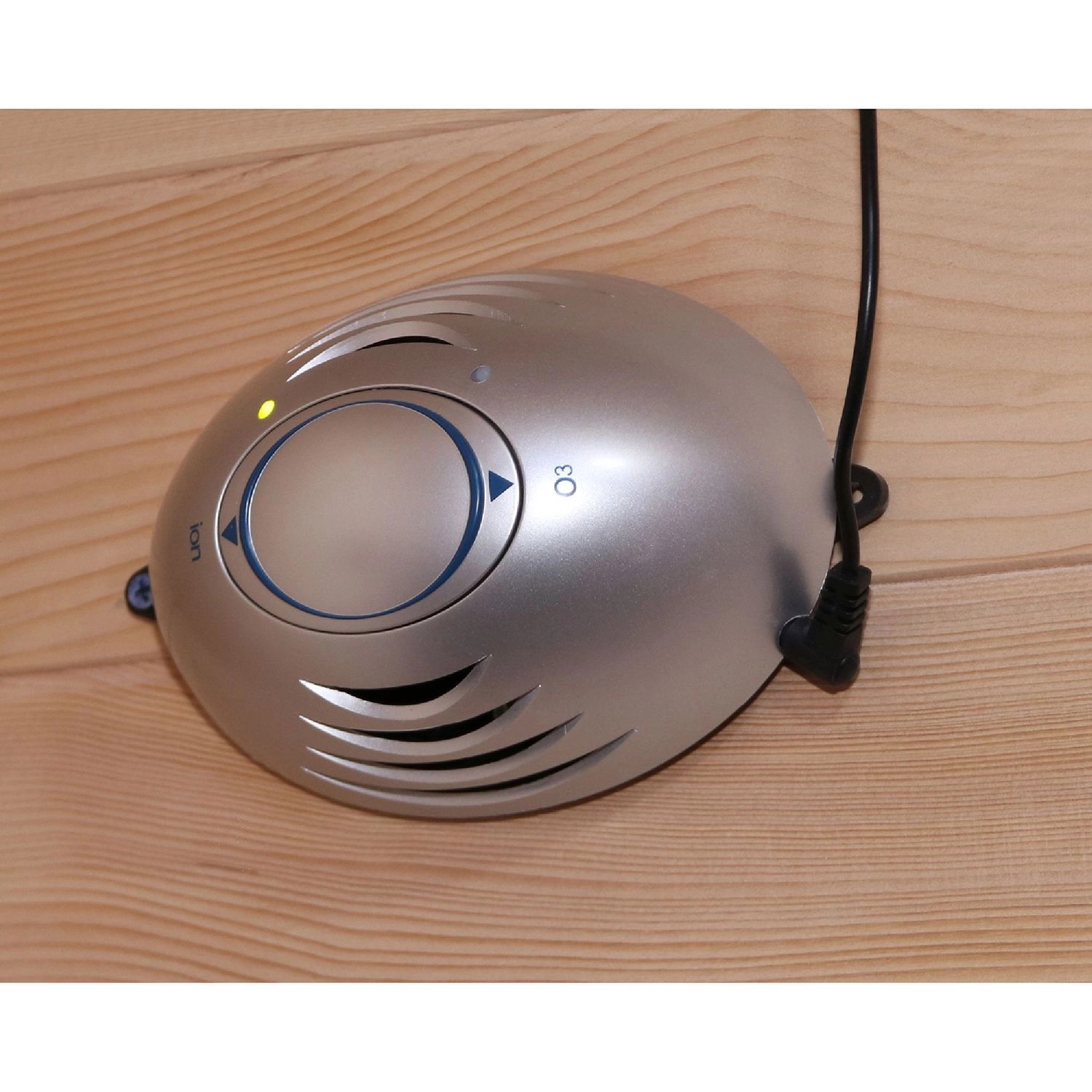 Detailaufnahme des Ionisators mit Ozondesinfektion der Dewello Infrarotkabine Pierson.