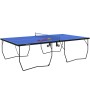 Blaue SPORTNOW Tischtennisplatte, klappbar mit Netz und Rollen. Ideal für Spiel und Spaß.