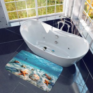 SANILO Badteppich Waterworld (50x80 cm) mit Unterwasser-Motiv vor Badewanne.