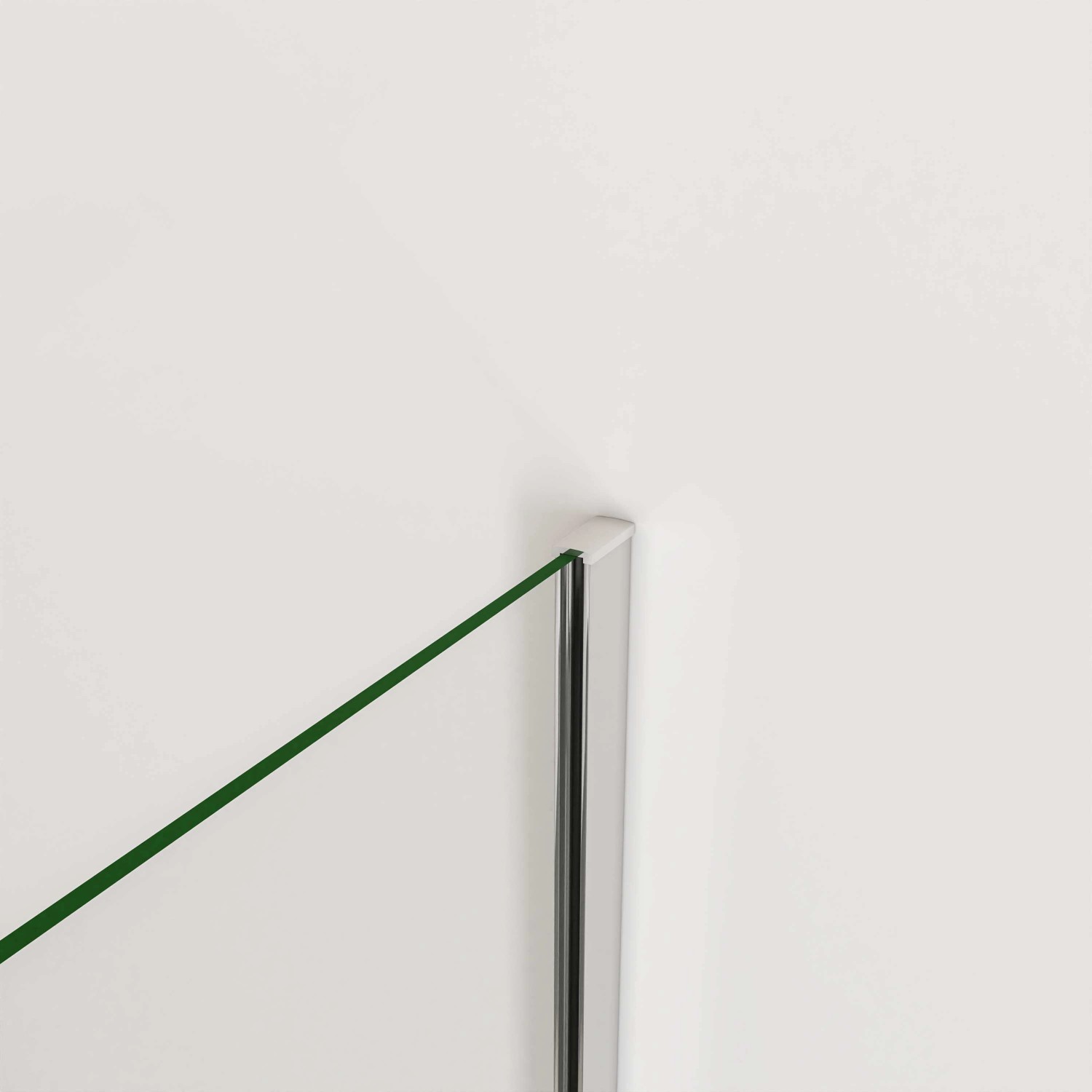 Detailaufnahme: AICA Duschtrennwand mit Chromrahmen und klarem Glas.