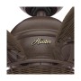 Detailaufnahme: Hunter Caribbean Breeze Deckenventilator mit Weidenflügeln und verwittertem Bronze-Gehäuse.