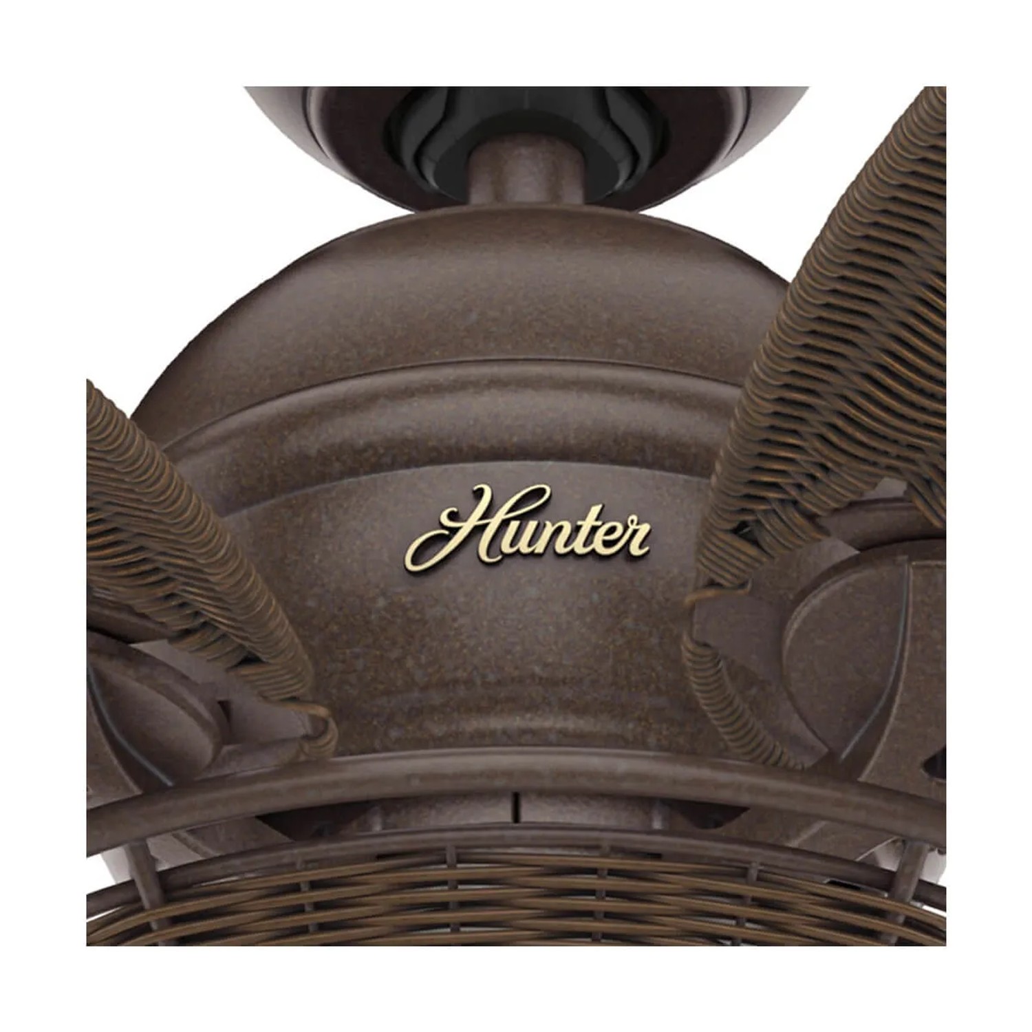 Detailaufnahme: Hunter Caribbean Breeze Deckenventilator mit Weidenflügeln und verwittertem Bronze-Gehäuse.