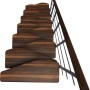 Minka Raumspartreppe Quatro in Walnuss/Schwarz, Innentreppe mit Holzstufen und Metallgeländer.