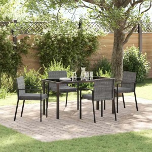 5-teiliges Garten Esszimmer Set aus grauem Poly Rattan mit Tisch und vier Stühlen.