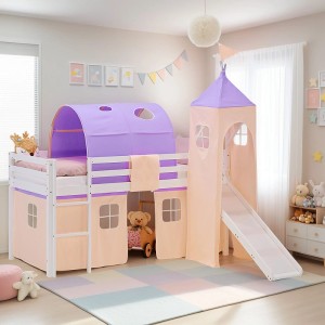 Weißes Kinder Hochbett 90x200 aus Kiefernholz mit lila Tunnel, peachfarbenem Turm, Rutsche und Matratze. Ideal als Abenteuerbett.