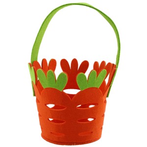Orange-grüne Filztasche in Karottenform, Ø 18 cm, als Osterdekoration.