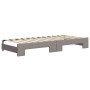 Ausgezogenes vidaXL Tagesbett in Taupe mit Lattenrost und Schubladen.