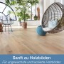 Heller Holzboden mit Bona Parkett Polish Matt behandelt, Wohnambiente mit Hängesessel und Pflanzen.