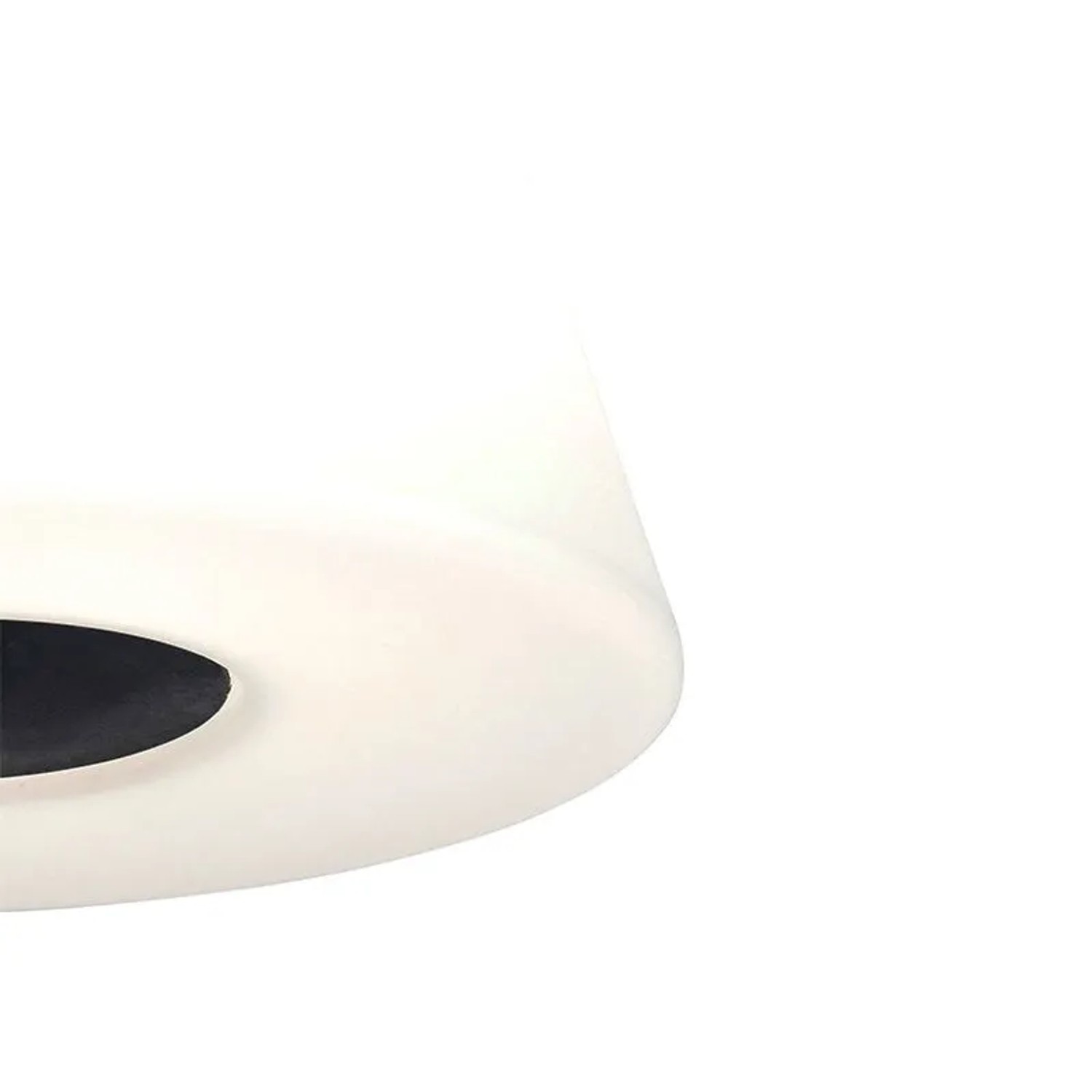 Detailaufnahme: Weißer Schirm der QAZQA Außen Stehlampe Virginia, modern und wetterfest.