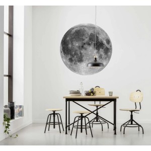 Selbstklebende, runde Mond Tapete in Schwarz-Weiß (Ø 125 cm) von Sanders & Sanders als Wandtattoo.
