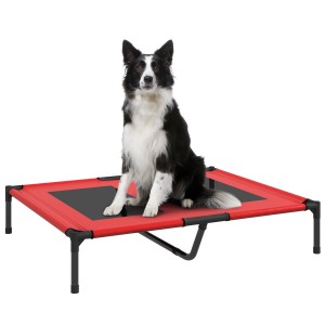 Rotes PawHut Outdoor Hundesofa mit schwarzem Netz, darauf ein Border Collie.