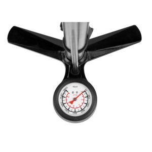 Force Standpumpe Magna, 11 Bar, Aluminium, Detailaufnahme des Manometers.