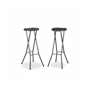 Zwei schwarze klappbare Barhocker aus Polyrattan und Stahl, ideal für Garten und Bar.