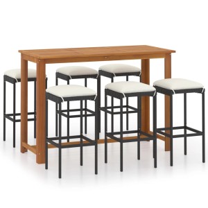 vidaXL Gartenbar-Set, 7-teilig, schwarz. Akazienholztisch mit 6 Rattan-Barhockern und cremefarbenen Kissen.