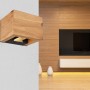 Moderne Globo LED-Wandleuchte Alina aus dunklem Holz, 1-flammig, für stimmungsvolle Beleuchtung.